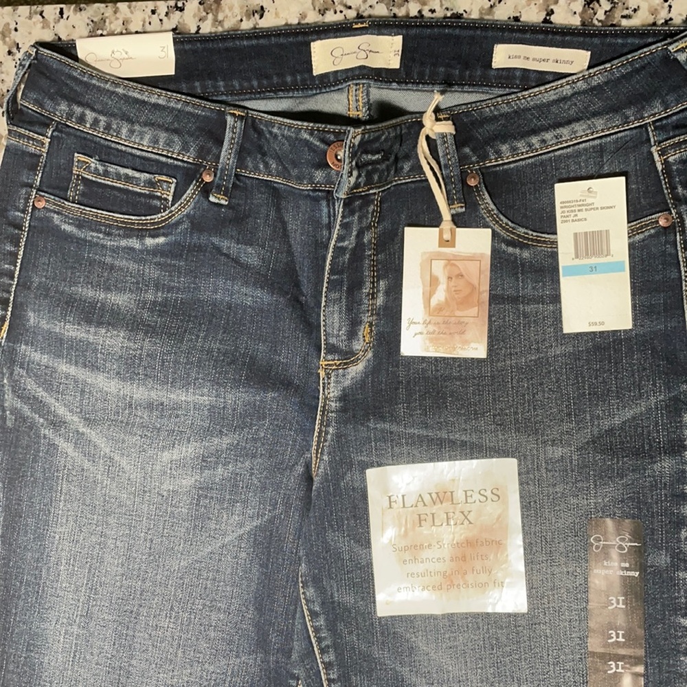 Jessica Simpson, stretch skinny jeans